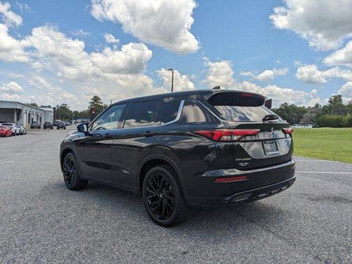 2023 Mitsubishi Outlander SE Black Edition S-AWC