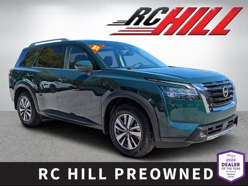 2022 Nissan Pathfinder SL 4WD