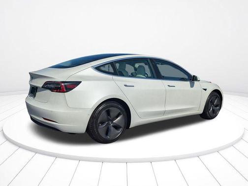 2019 Tesla Model 3 Standard Range Plus