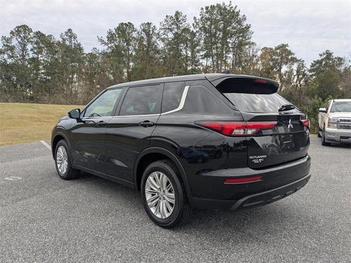 2023 Mitsubishi Outlander ES 2.5 2WD