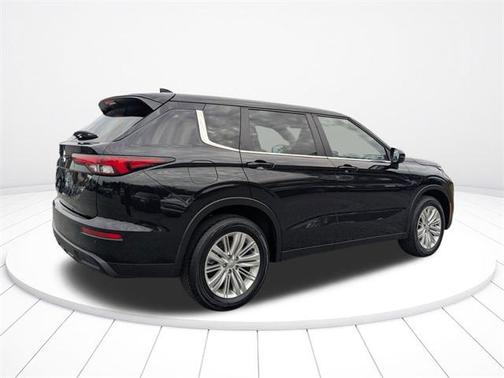 2023 Mitsubishi Outlander ES 2.5 2WD