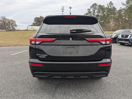 2023 Mitsubishi Outlander ES 2.5 2WD