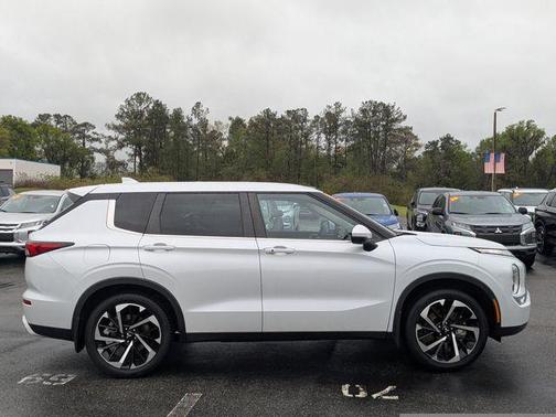 2023 Mitsubishi Outlander SE 2.5 2WD