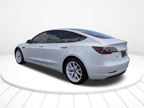 Pearl White Multi-Coat 2021 Tesla Model 3 Long Range