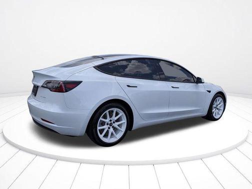 Pearl White Multi-Coat 2021 Tesla Model 3 Long Range