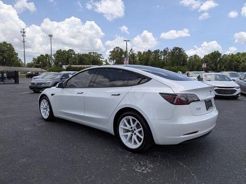 Pearl White Multi-Coat 2021 Tesla Model 3 Long Range