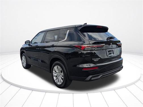 2025 Mitsubishi Outlander ES 2.5 S-AWC