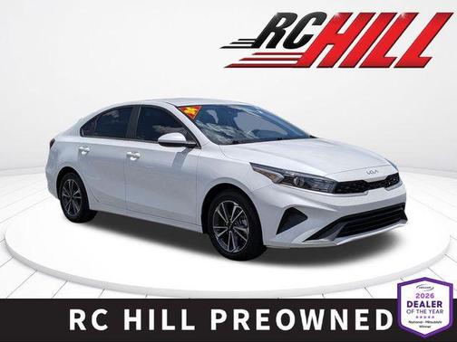 Snow White Pearl 2024 Kia Forte LXS