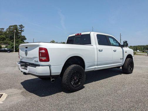 2024 RAM 2500 Laramie Crew Cab 4x4 6'4' Box