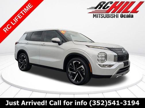 2022 Mitsubishi Outlander SE