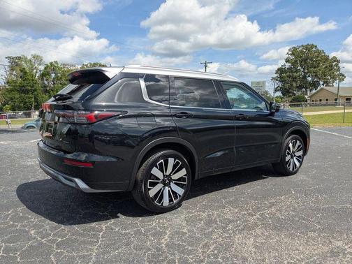 Black Diamond/Alloy Silver Roof 2025 Mitsubishi Outlander SEL 2.5 S-AWC