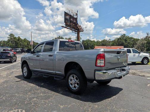 2019 RAM 2500 Tradesman Crew Cab 4x4 6'4' Box