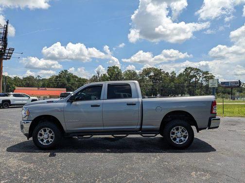 2019 RAM 2500 Tradesman Crew Cab 4x4 6'4' Box