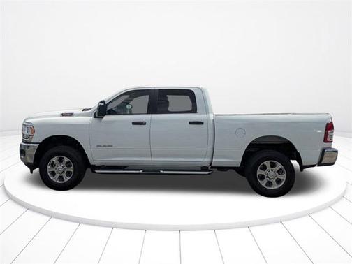 2023 RAM 2500 Big Horn Crew Cab 4x4 6'4' Box