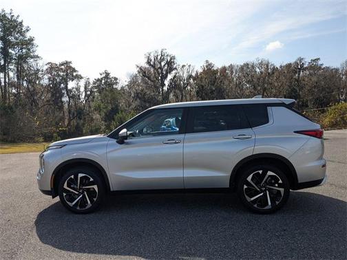 2023 Mitsubishi Outlander SE 2.5 2WD