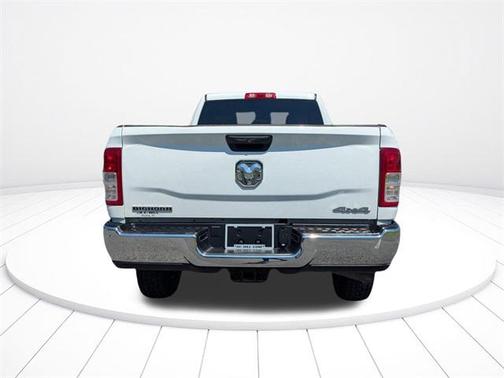 2024 RAM 3500 Big Horn Crew Cab 4x4 8' Box