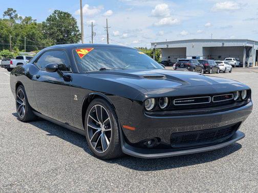 2016 Dodge Challenger R/T Scat Pack