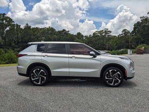 2023 Mitsubishi Outlander SE 2.5 S-AWC