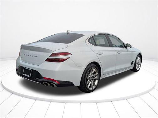 2022 Genesis G70 2.0T RWD