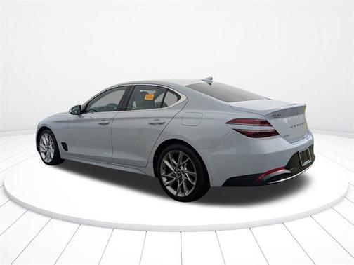 2022 Genesis G70 2.0T RWD