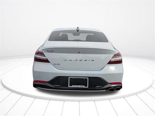 2022 Genesis G70 2.0T RWD