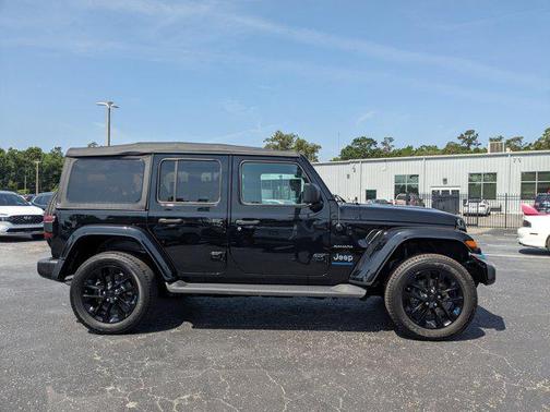 2023 Jeep Wrangler 4xe Sahara