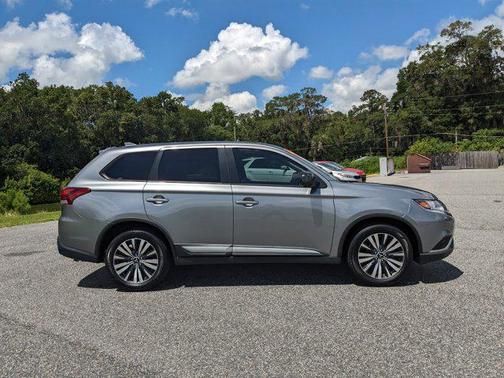 2020 Mitsubishi Outlander ES