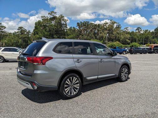 2020 Mitsubishi Outlander ES
