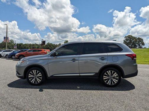 2020 Mitsubishi Outlander ES