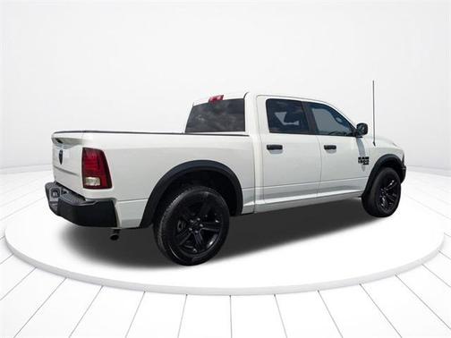 2024 RAM 1500 Classic Warlock Crew Cab 4x2 5'7' Box