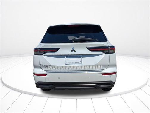 2025 Mitsubishi Outlander ES 2.5 2WD
