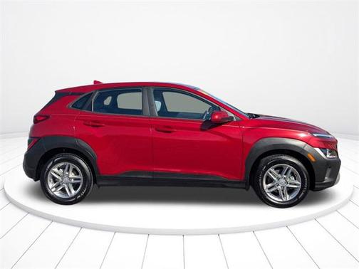 2022 Hyundai KONA SE