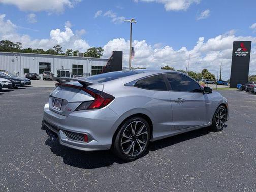 Lunar Silver Metallic 2017 Honda Civic Si