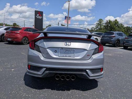 Lunar Silver Metallic 2017 Honda Civic Si