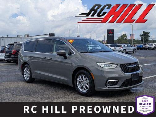 Ceramic Gray Clearcoat 2023 Chrysler Pacifica Touring L