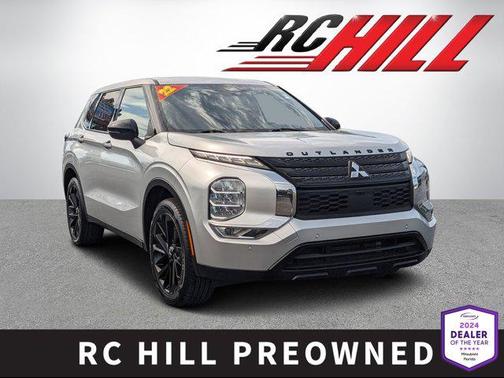 2022 Mitsubishi Outlander Black Edition 2WD
