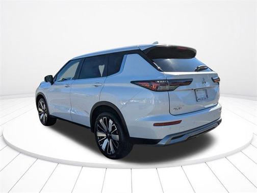 2025 Mitsubishi Outlander SE 2.5 2WD