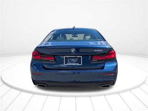 2023 BMW 530 i