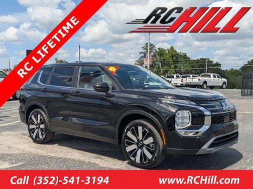 Labrador Black Pearl 2025 Mitsubishi Outlander SE 2.5 S-AWC