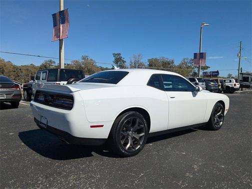 2018 Dodge Challenger SXT