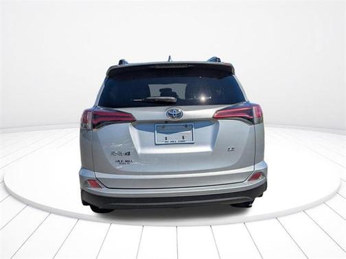 2016 Toyota RAV4 LE