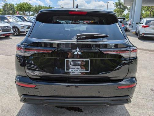 2025 Mitsubishi Outlander ES 2.5 2WD