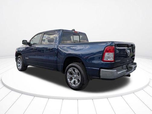 Patriot Blue Pearlcoat 2022 RAM 1500 Big Horn/Lone Star