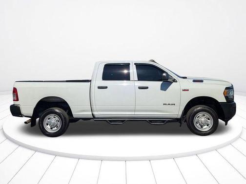 2019 RAM 2500 Tradesman Crew Cab 4x4 6'4' Box