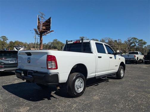 2019 RAM 2500 Tradesman Crew Cab 4x4 6'4' Box