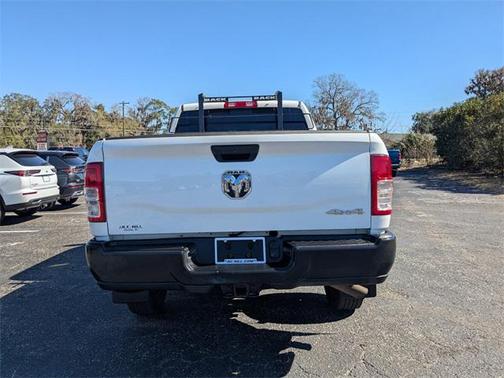 2019 RAM 2500 Tradesman Crew Cab 4x4 6'4' Box