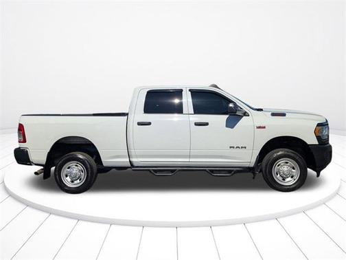 2019 RAM 2500 Tradesman Crew Cab 4x4 6'4' Box