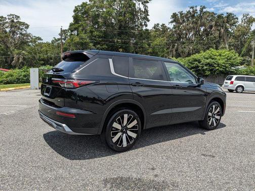 2025 Mitsubishi Outlander SE 2.5 2WD