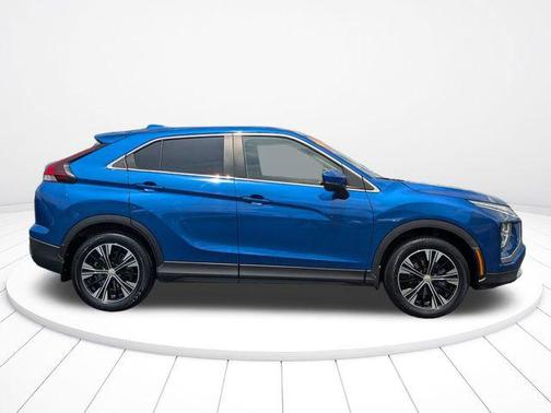 Octane Blue Metallic 2022 Mitsubishi Eclipse Cross SE