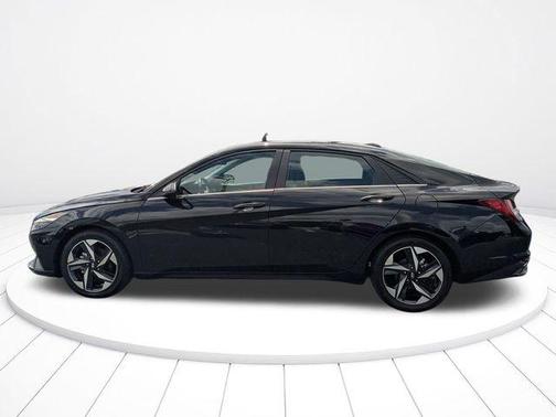 2021 Hyundai ELANTRA Limited